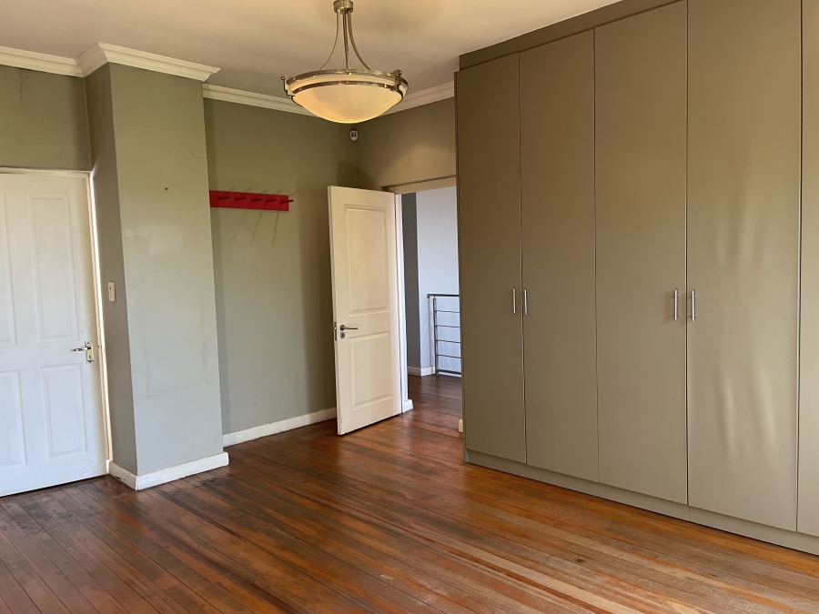 To Let 3 Bedroom Property for Rent in Vredehoek Western Cape